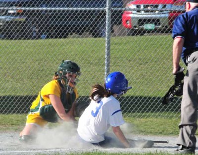 Kat Holds On For The Out