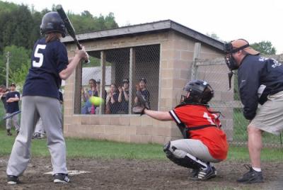 Eli Squeezes Strike 3