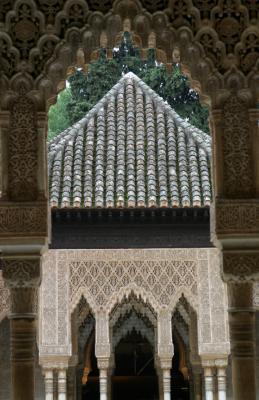 Alhambra Arch.jpg