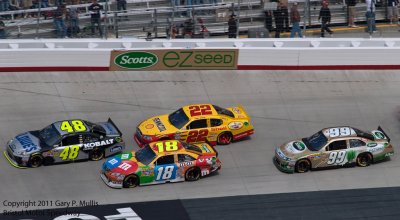 Off into turn one.tif