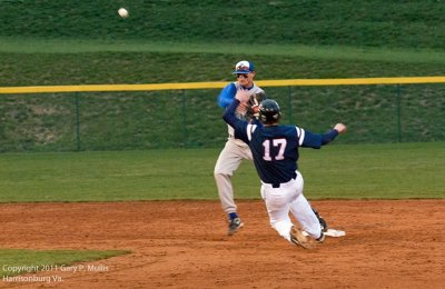 Out at second and throw to first.tif