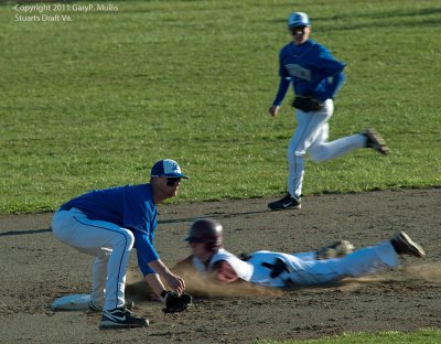Another play at second.jpg