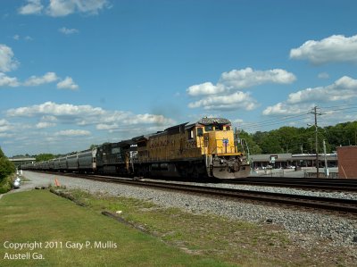 A wide angle of a westbound at Austell.tif