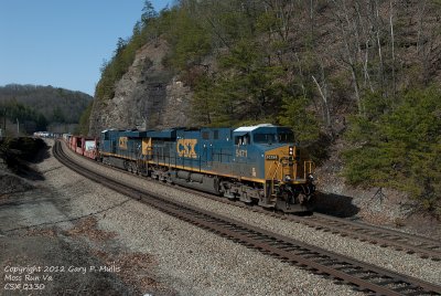 Q130 a hot intermodal is heading downgrade. copy.jpg