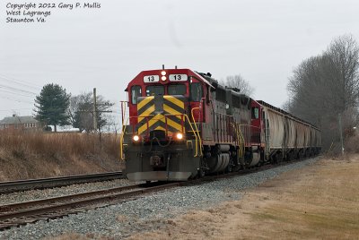 BB local going into the siding at Lagrange copy.jpg