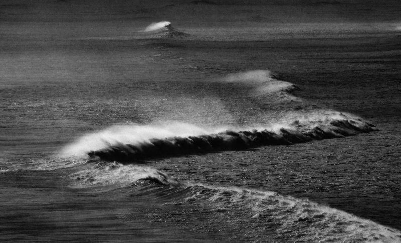 waves at Muriwai