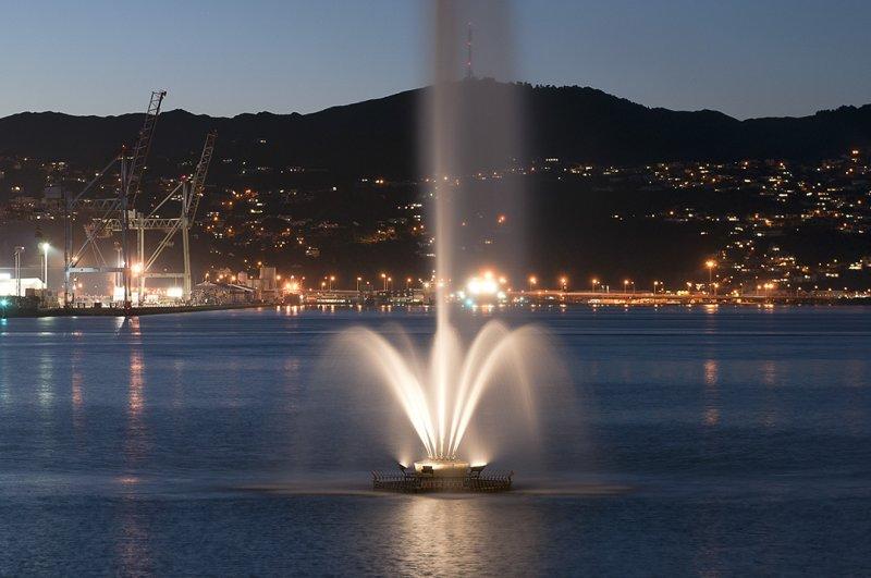 7 June 2012 - Oriental Bay's Fountain at 6pm