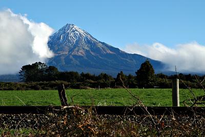 27 May 06 - Mt Taranaki, aka Mt Egmont