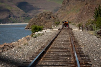 Westbound along the Snake River