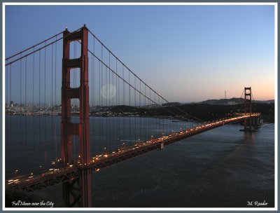 Moon over San Francisco_339