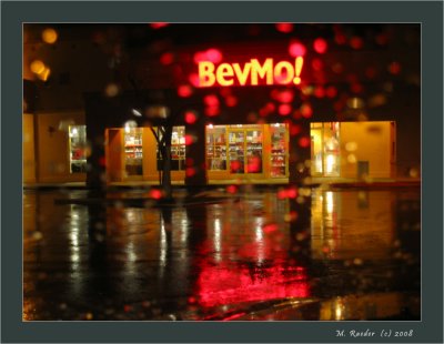 BevMo in the rain_549d