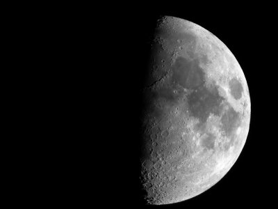 P7260440 - Half Moon.jpg