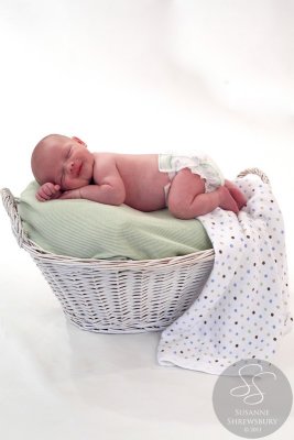 2011-Newborn-01.jpg