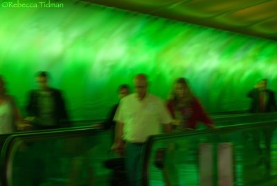 To Concourse B