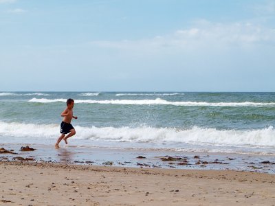 2011-07-13 Running at the beach