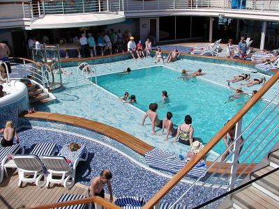 Calypso Reef and Pool (midship Lido deck 15)