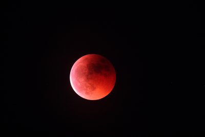 Eclipse totale de Lune du 15 juin 2011