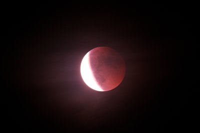 Eclipse totale de Lune du 15 juin 2011