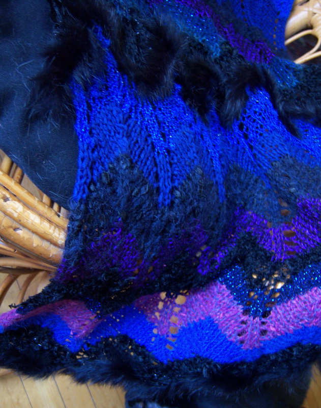 Feza Feather  Fan Shawl 4.JPG