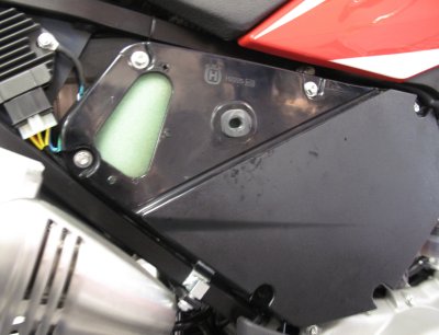TE630 SMS630 Air Filter Cover without Snorkel.jpg