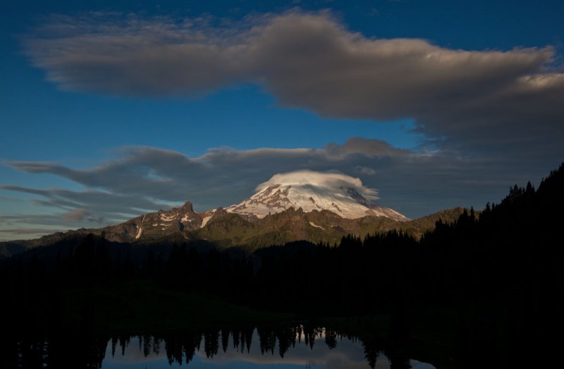 Mt. Rainier From Chinook Pass <br> (WAC091210-156.jpg)