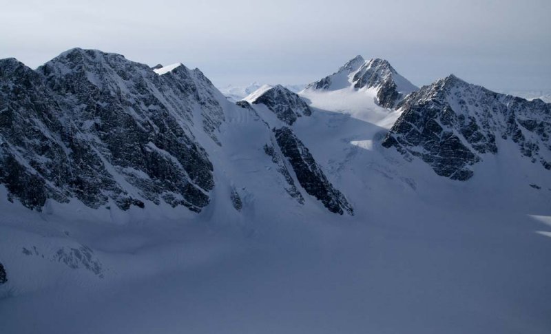 Monmouth & Upper Tchaikazan Glacier, View W <br> (Lillooet011508-_0713.jpg)