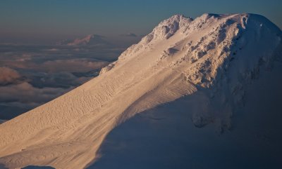 Two Volcanos:  Glacier Peak & Mount Baker  (GlacierPk112811-053-1.jpg)