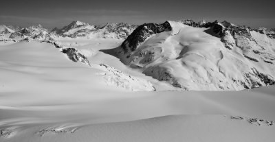 Cambridge Glacier & Pembroke Peak, Looking To The North  (Homathko_J_20120324_011.jpg)