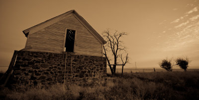 Abandoned Barn Clarkston, Washington (SE_WA_082812_0517-5.jpg)