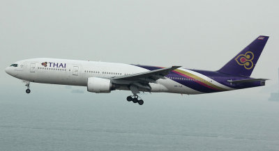 Thai 777-200 arriving into HKG, Sep 2011