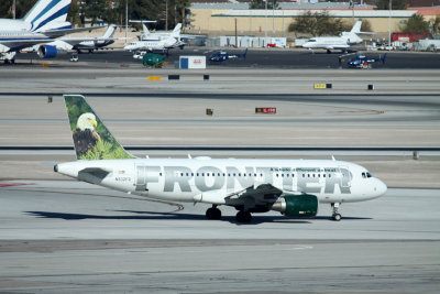 Frontier A-319 taxi towards LAX RWY 19L