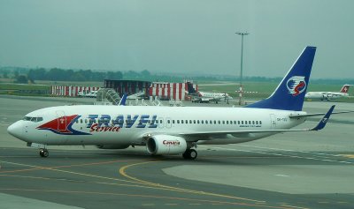 MyTravel B-737-800 taxi to its gate at PRG