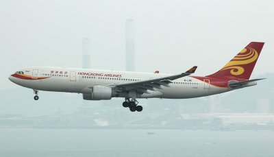 Hong Kong Airlines A-330-200 landing