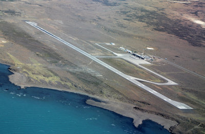 El Calafate International Airport (FTE) and Lago Argentina as seen from the air
