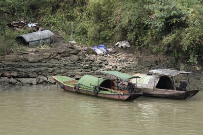 We were on the Yangtze for 5 days.The 1st part was a bit commercial but the boats (here - sampans) were always interesting.