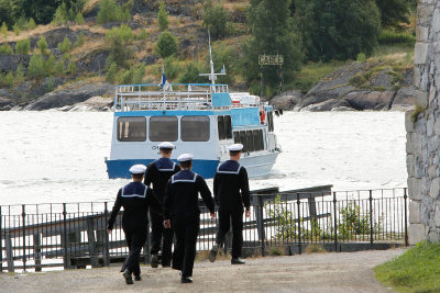 HELSINKI: Sailors that got off other Suomenlinna ferry - wondered where they were going.