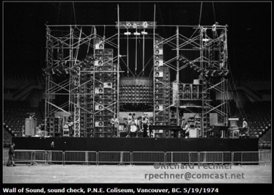 grateful-dead-wall-of-sound-1.jpg