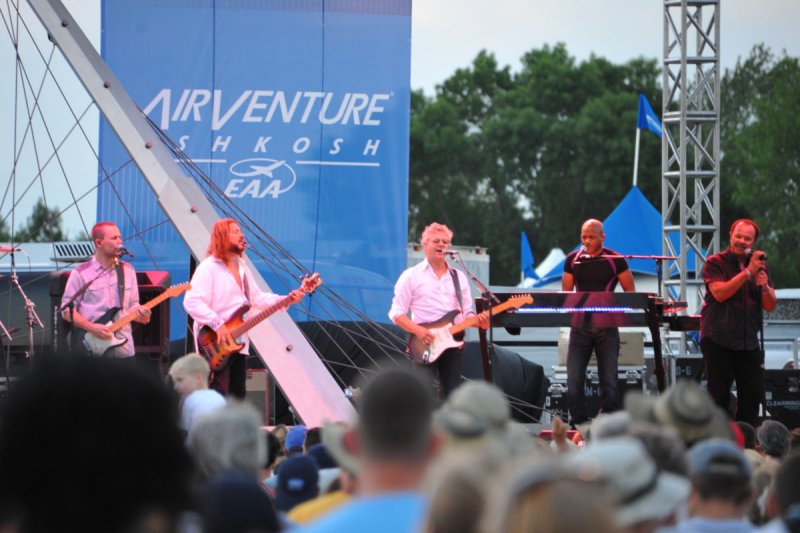 Oshkosh Airventure 2012 -Monday