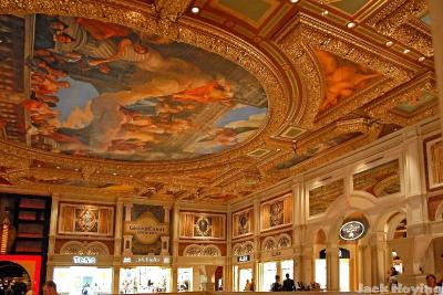 Lobby ceiling in the Venetian