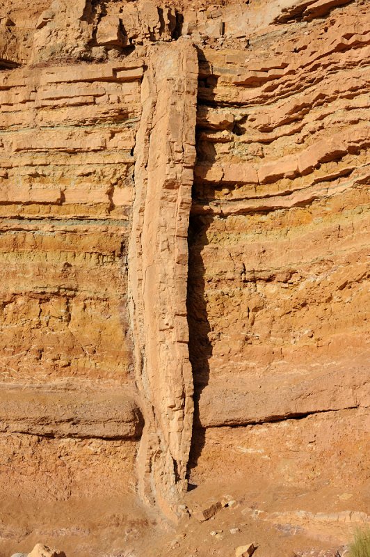 Dike at Nahal Ardon, Makhtesh Ramon
