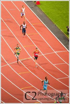 34-London 2012 - Mens 400m Qual - Nigel Levine GBR and Oscar Pistorius RSA_D3A2888.jpg