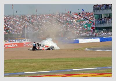 Jenson Button's rotten weekend finishes with engine failure - 2632