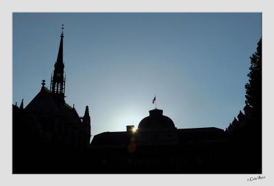 Sainte Chapelle and le Palais de Justice in silhouette - 2849
