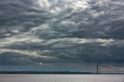 rain clouds over the Humber IMG_7448.jpg