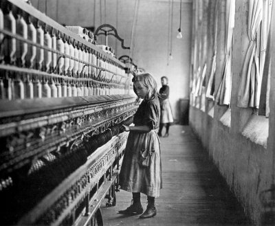 1908LewisHineCarolineCotton.jpg