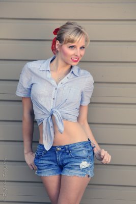 Hollie 9