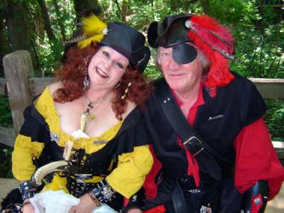 Bob and Bonnie as pirates.