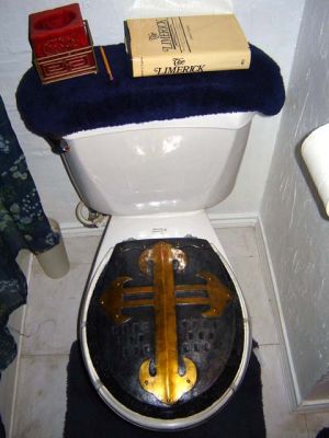 Yes, I know it's just a toilet seat at Rev's house, but you gotta admit, it's a cool toilet seat.
