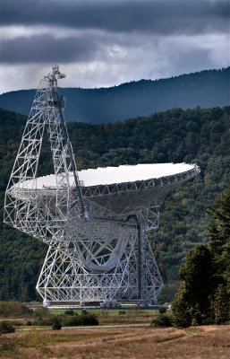 110925-97   Green Bank radio Telescope, 5 image, 400MM  vertical pano