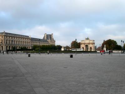 Louvre square